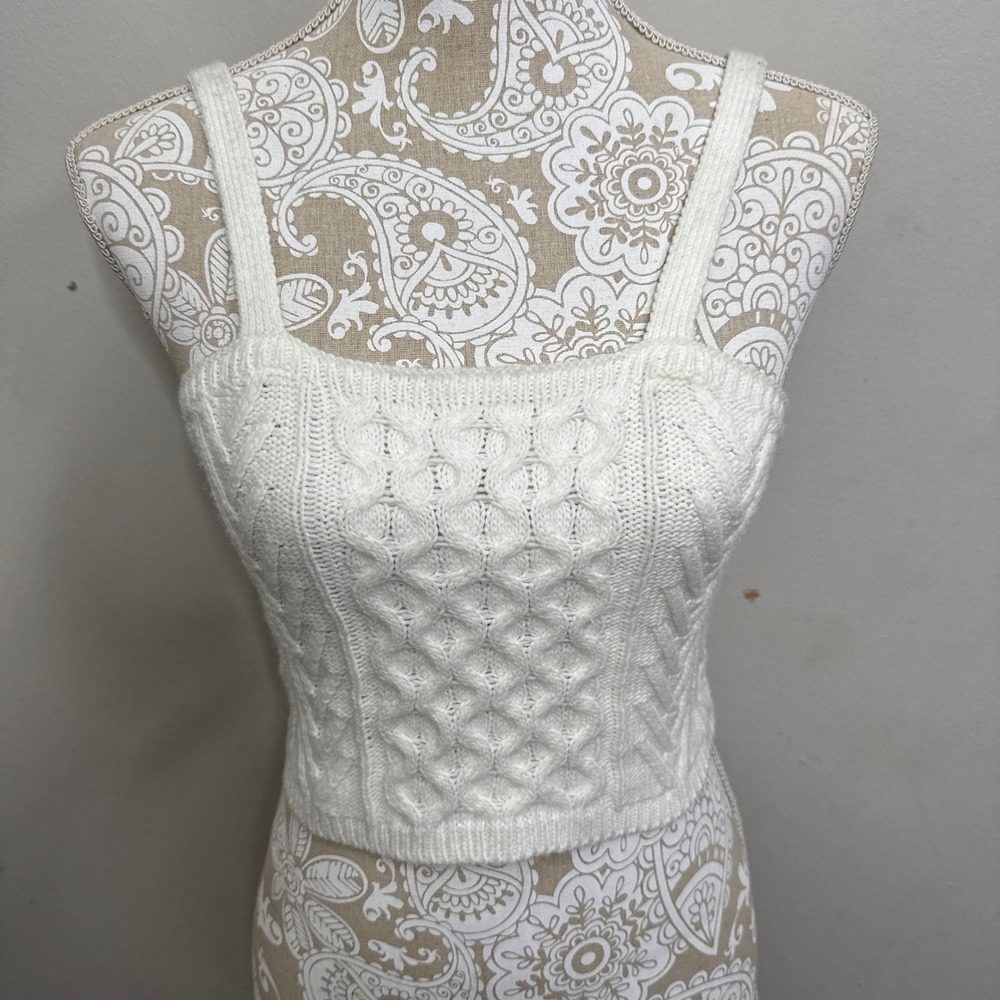Forever 21 Knit Crop Top White Cable Knit Sleeveless Tank Top Women's Small BOHO